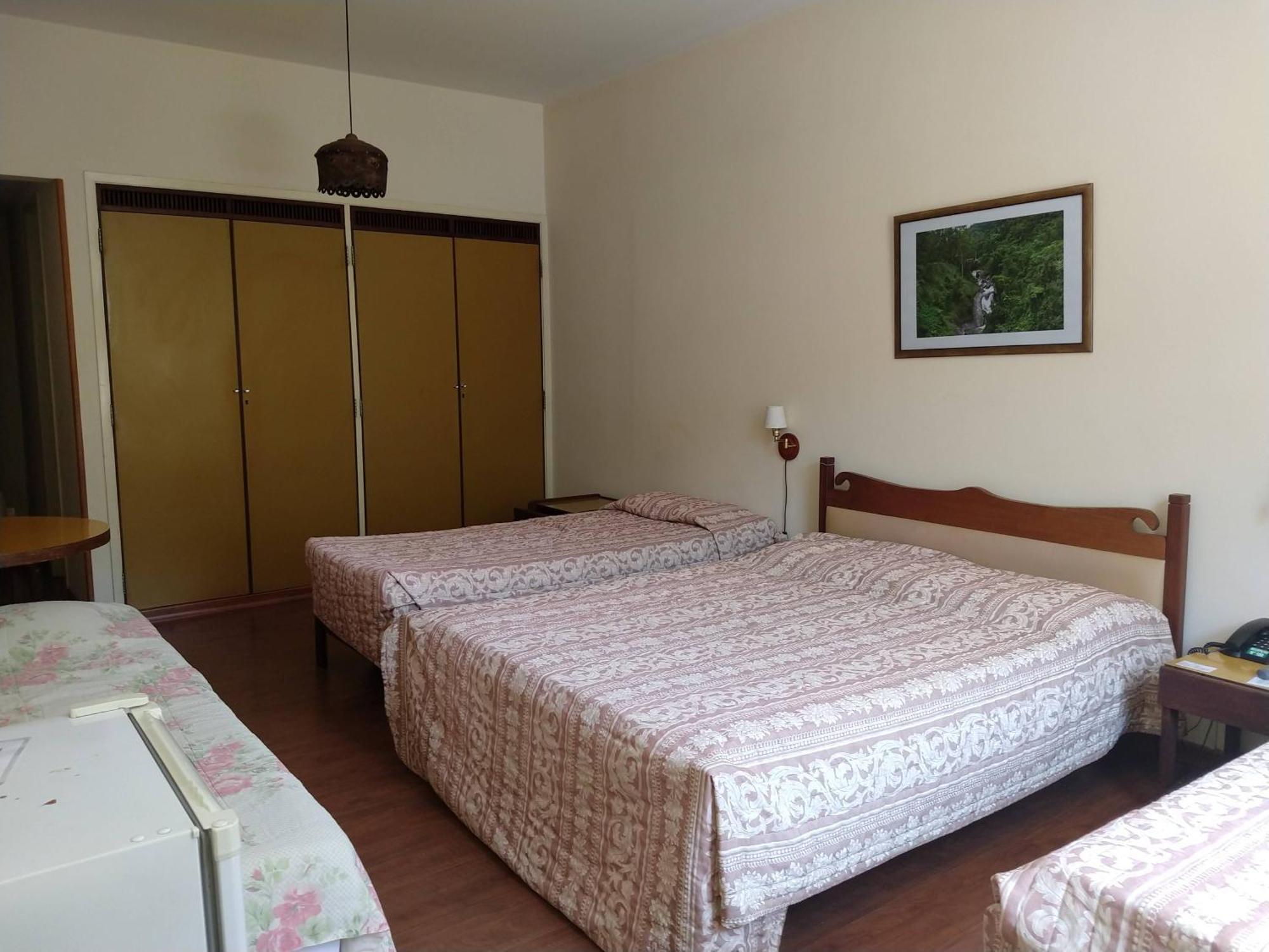 Hotel Bucsky Nova Friburgo Rum bild