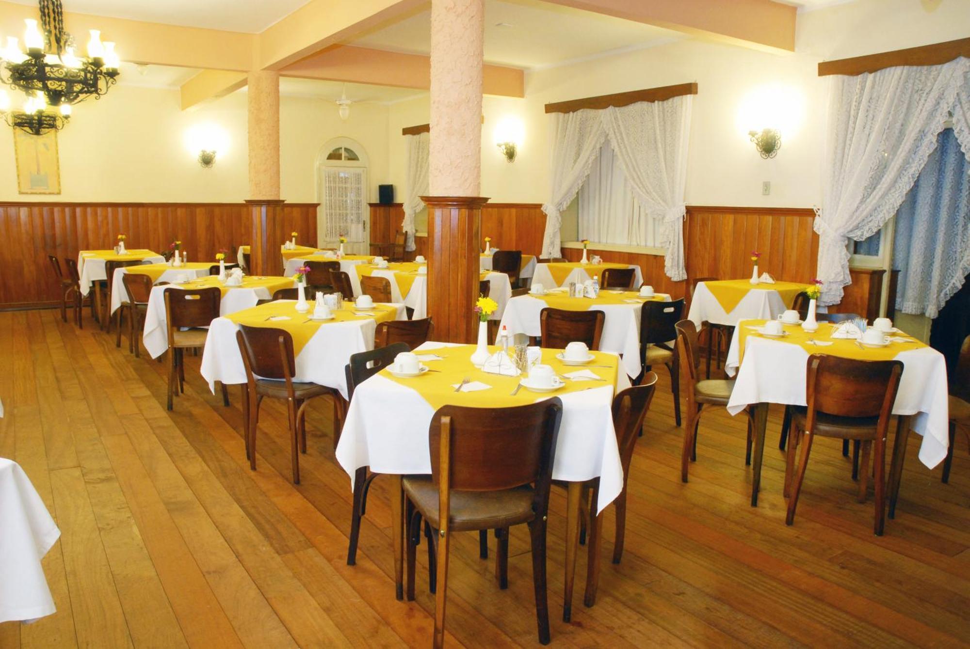 Hotel Bucsky Nova Friburgo Exteriör bild