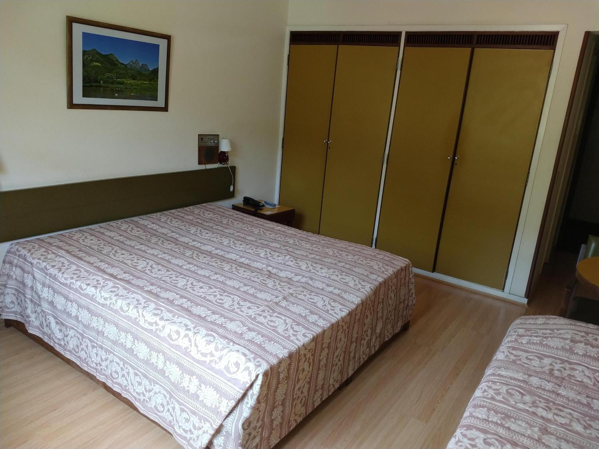 Hotel Bucsky Nova Friburgo Rum bild